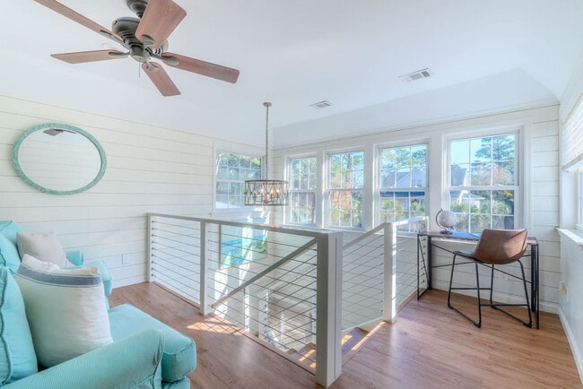 Photo - 7 Periwinkle Ln Unit SI ID1388270P