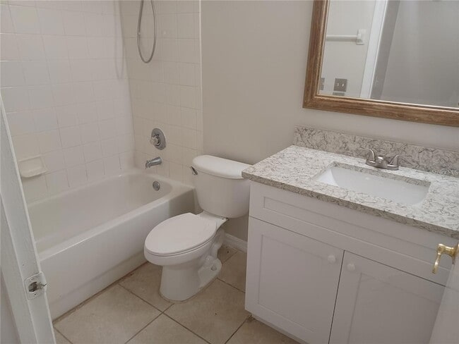 Photo - 636.5 Orchid Dr