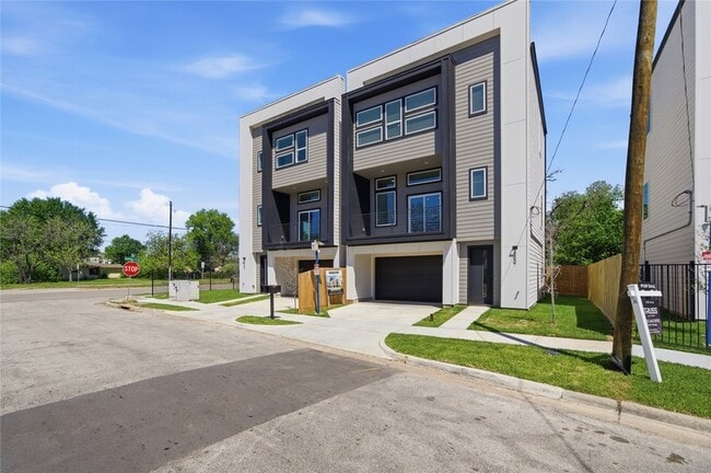 Photo - 5505 Hershe St