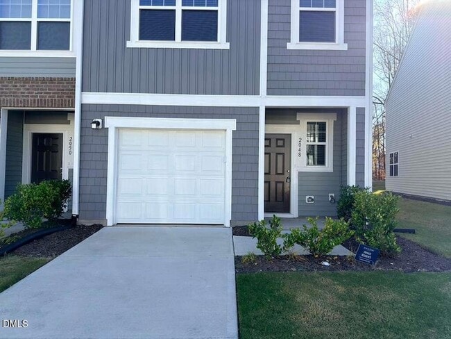 Photo - 2048 Trailside Dr