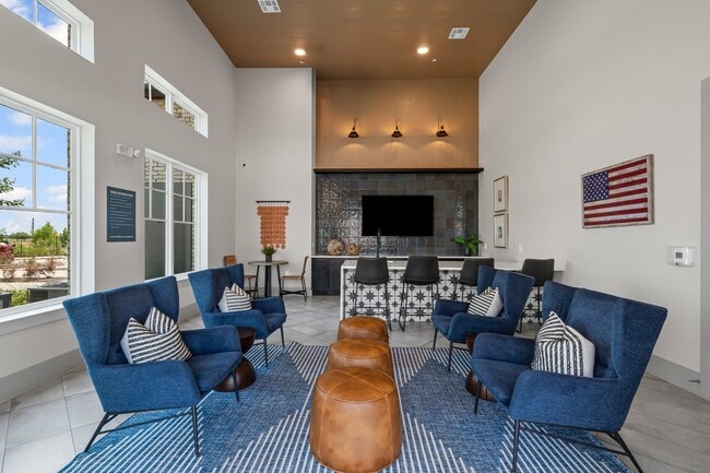 Photo - Peak at 1385