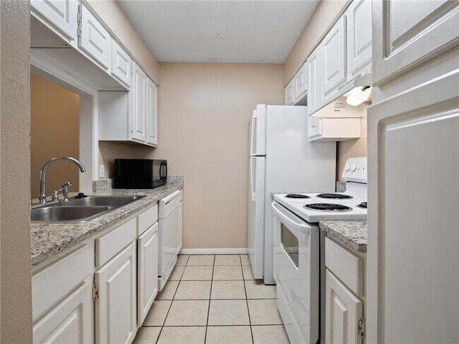 Photo - 400 Voters Rd