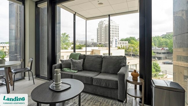 Building Photo - 600 19th St N Unit 205