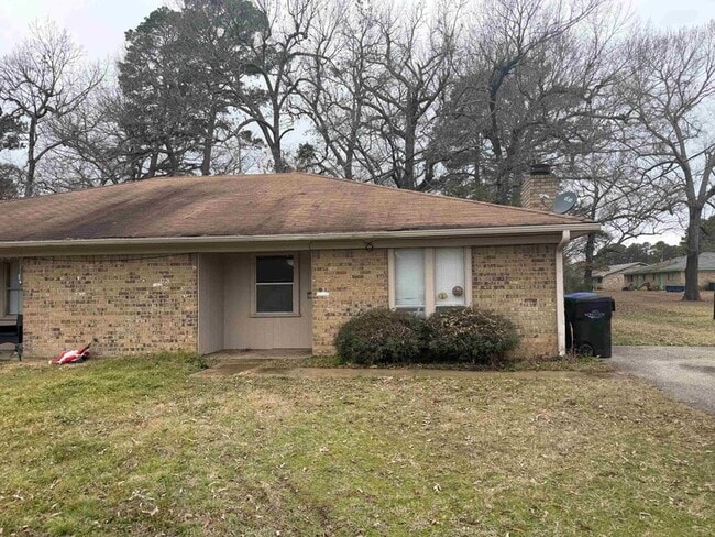 Building Photo - 3411 Denson Dr