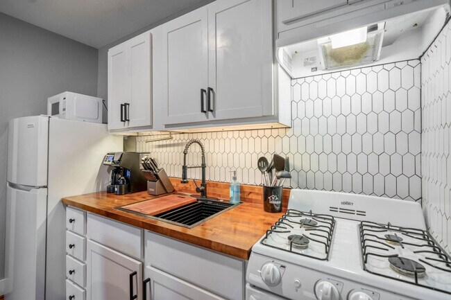 Photo - 4952 Polk St Unit SI ID1531101P