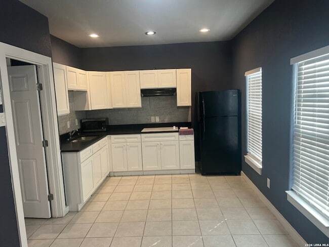 Photo - 1750 W Craig Pl