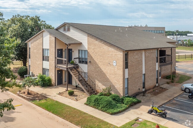 Building Photo - Reflections at Stillwater