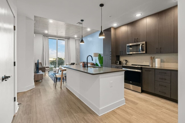 Photo - 605 N 12th St Unit ID1312598P