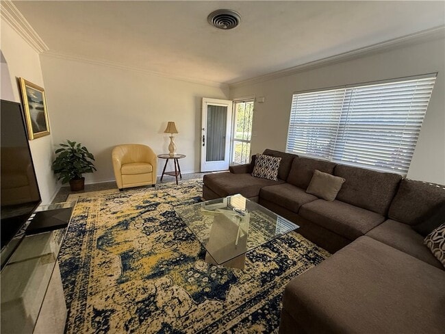 Photo - 2063 34th Ave