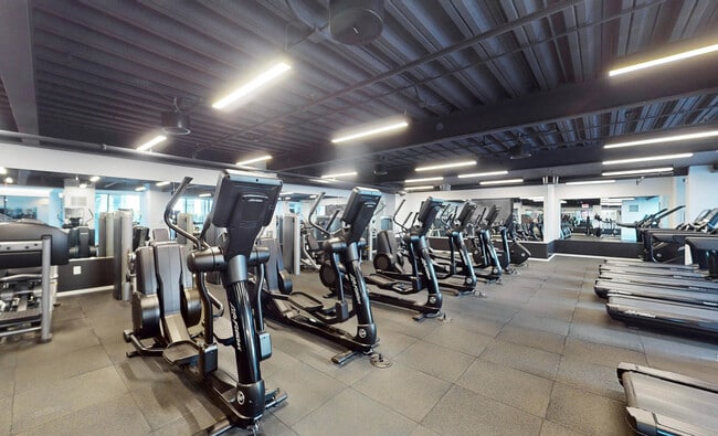 Photo - 345 Harrison