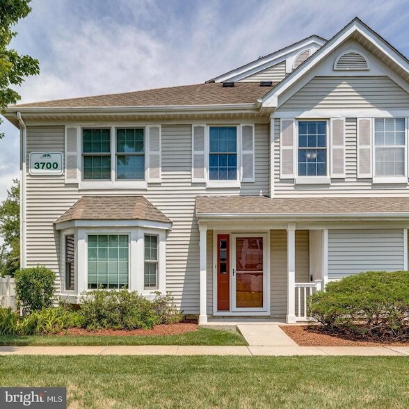 Building Photo - 3704 Fenwick Ln