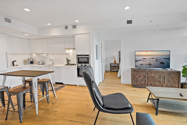 Photo - 635 S St NW Unit SI ID1395441P