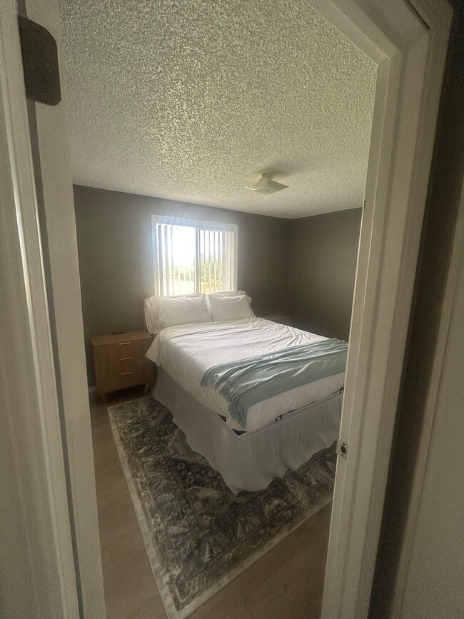 Photo - 4 Martin Dr Unit SI ID1548426P