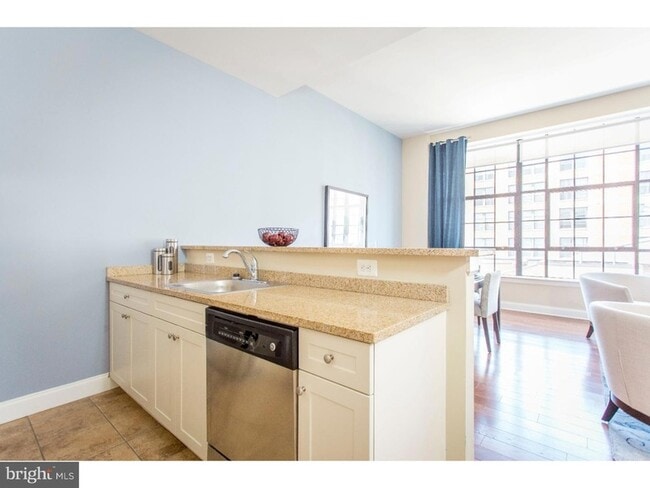 Photo - 600 N Broad St Unit 611