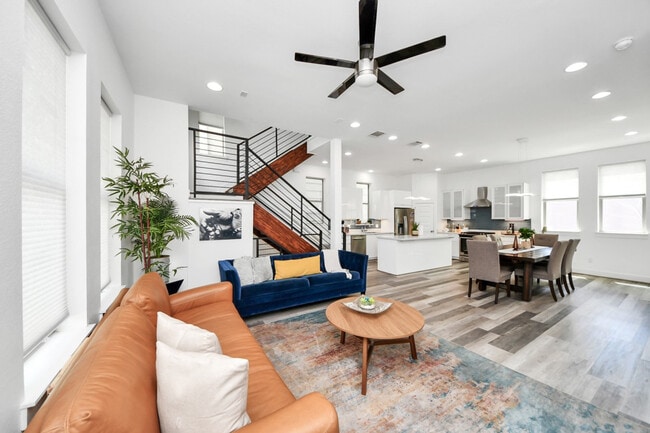 Building Photo - 3014 McKinney St Unit SI ID1583915P
