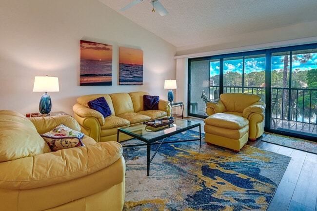 Building Photo - 5708 Deauville Cir Unit SI FL3-ID1620671P