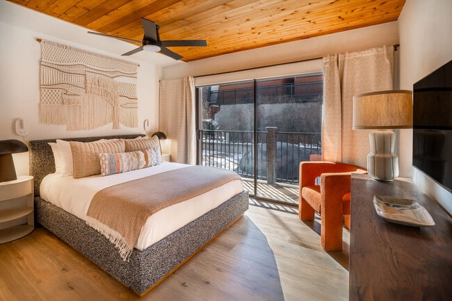 Photo - 601 S Monarch St Unit ID1036620P