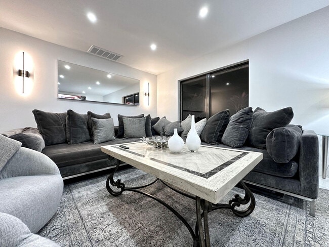 Photo - 5700 Saddlebrook Way Unit ID1291336P