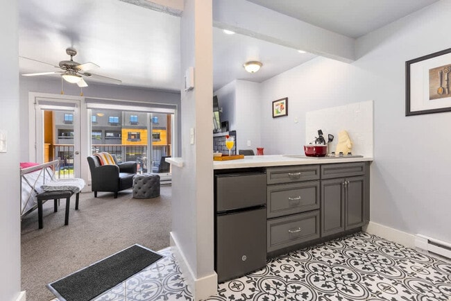 Building Photo - 600 CO-9 Unit ID1387673P