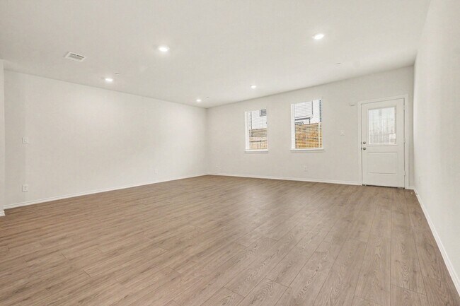 Photo - 125 Arbor Dr