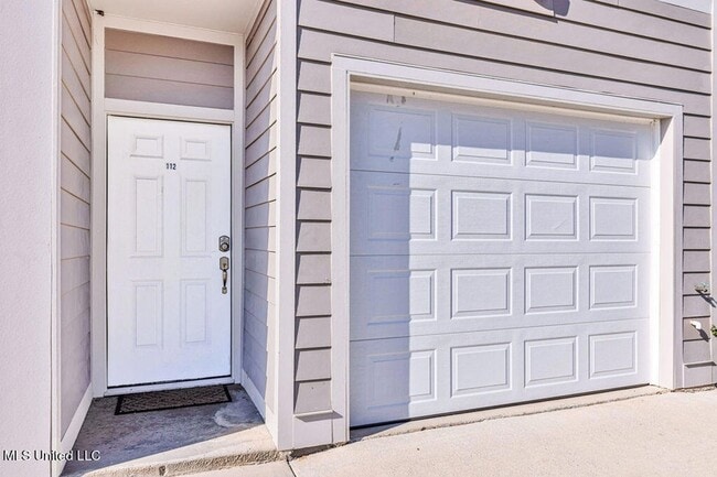 Photo - 112 E Orchard Loop