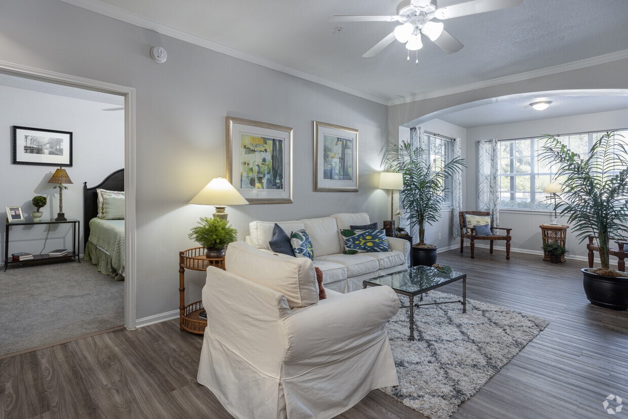 Floor Plan - B2 Sunroom