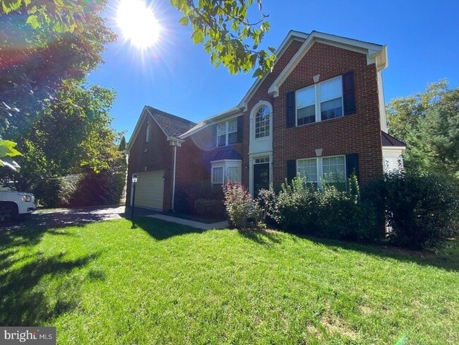 Photo - 211 Park Gate Dr SE