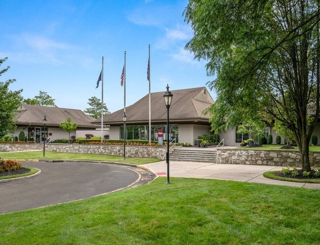 11-web-or-mls-amenities-10 - The Grand