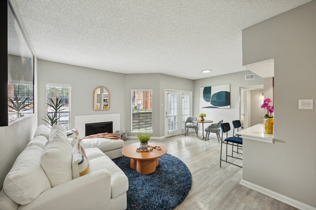 Building Photo - The Dayton