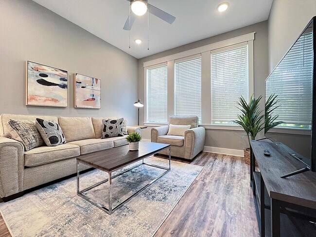 Building Photo - 4310 W Spruce St Unit SI FL1-ID1504548P