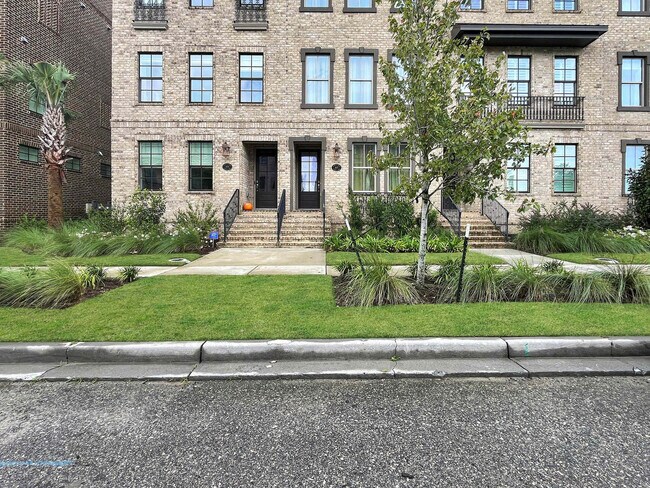 Photo - 401 Upper E Ave Unit ID1369215P