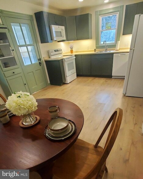 Photo - 112 Printz St