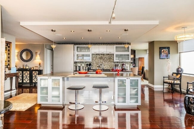 Photo - 2800 N Lake Shore Dr Unit 3814-3816