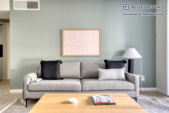 Photo - 75 W 5th Ave Unit FL3-ID1219