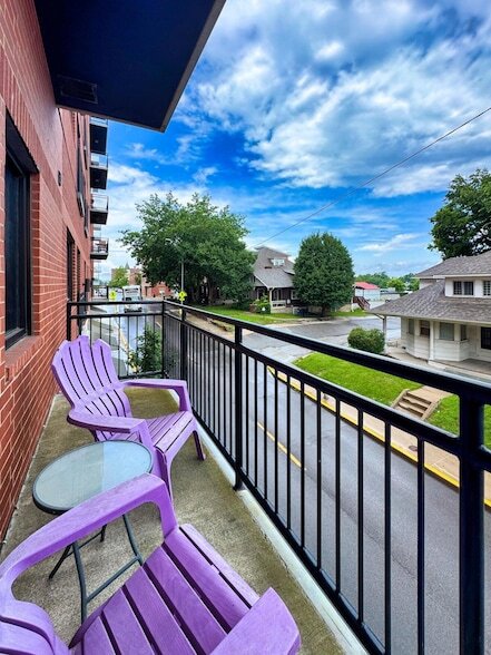 Photo - 1200 E Walnut St Unit 401