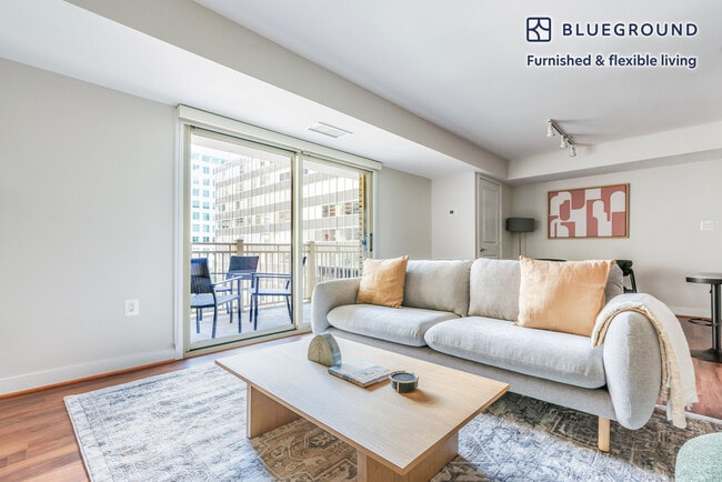 Building Photo - 4001 9th St N Unit SI FL6-ID1118