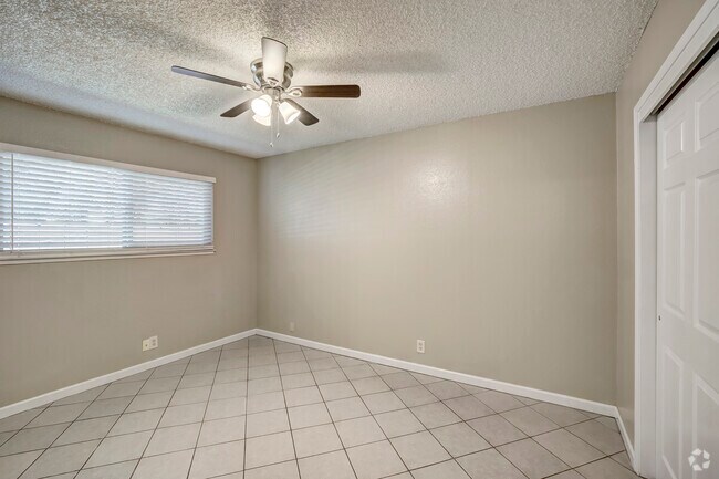 2Bd. 1Ba. 875 Sq. Ft. - Bedroom 1 - Campus Court Apartments