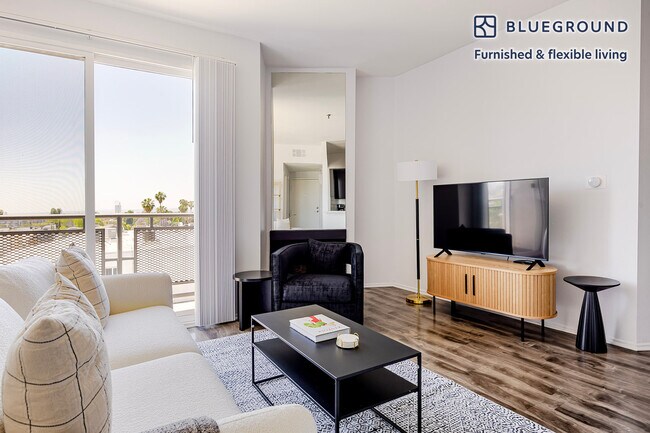 Photo - 1443 N Fuller Ave Unit FL4-ID1347