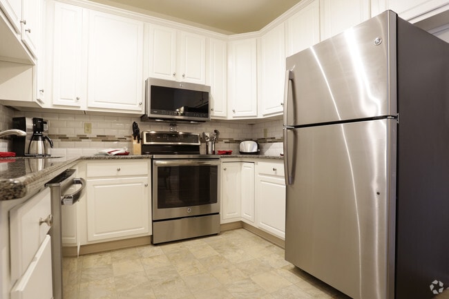 Optional Upgraded kitchen - Henderson Square Luxury Apartments
