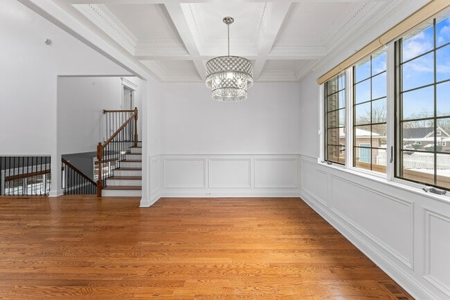 Photo - 9743 Oak Park Ave