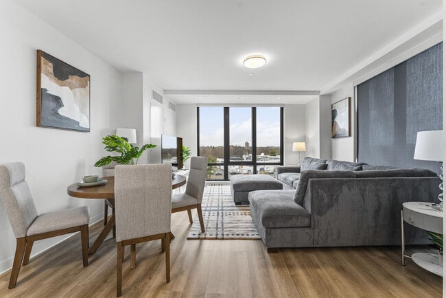 Photo - 280 Western Ave Unit SI ID1343267P