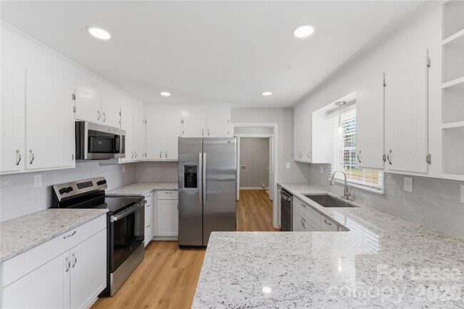 Photo - 527 Wilson Farm Rd