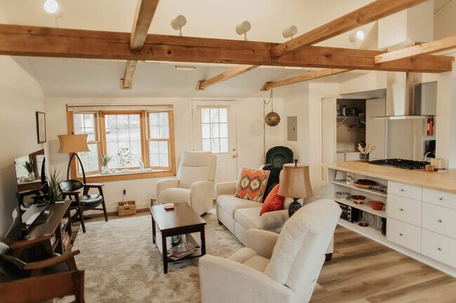 Photo - 1109 S Fess Ave Unit ID1303757P