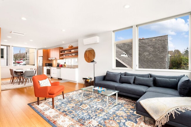 Building Photo - 1432 S King St Unit ID1231213P