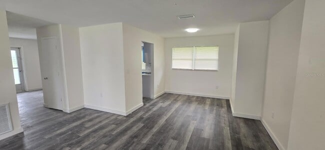 Photo - 21519 Eldred Ave