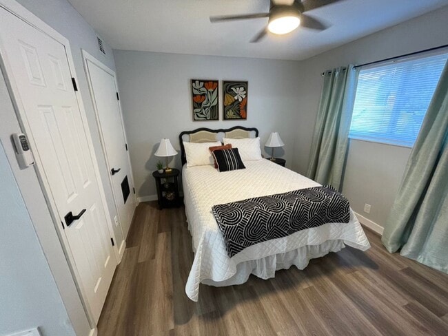 Photo - Western Hills Apartments