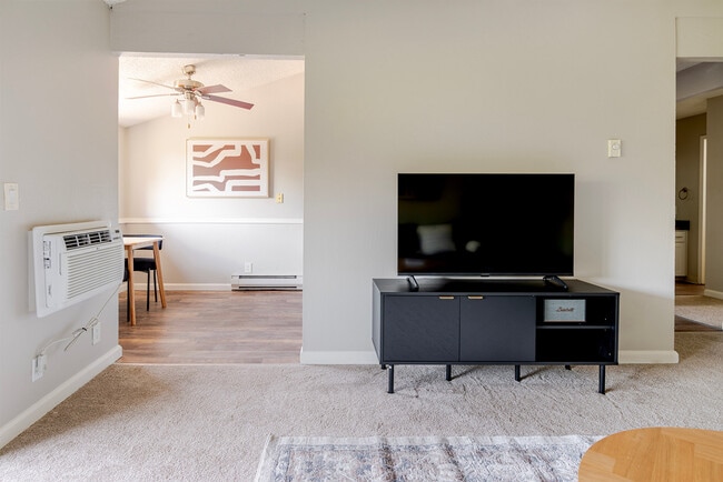 Photo - 202 Calvert Dr Unit FL2-ID2107