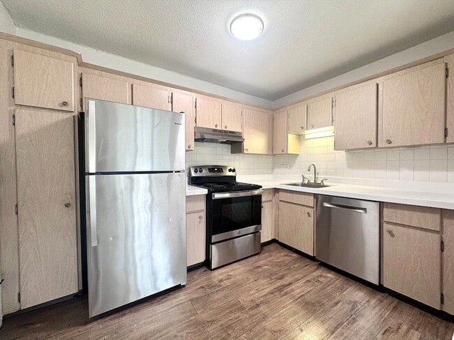 Photo - 130 North St Unit 2