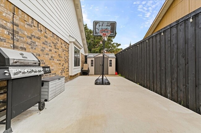 Photo - 1208 Kesser Dr