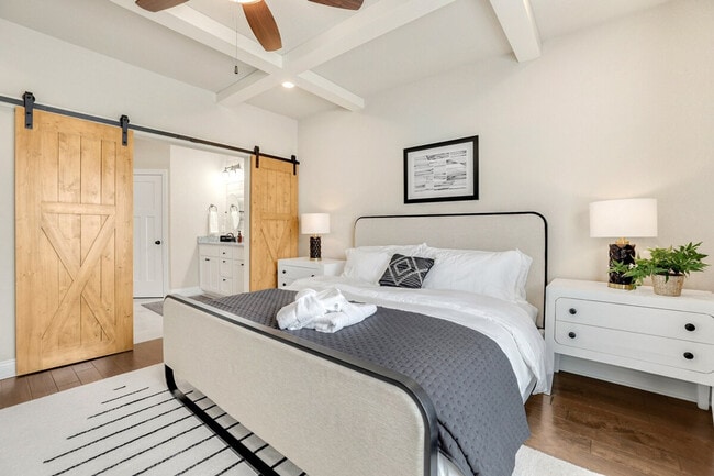 Photo - 257 N Solitude Bend Unit ID1221836P